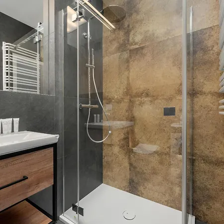 Apartmán Stylish One Bedroom In With Free Parking And Balcony By Renters